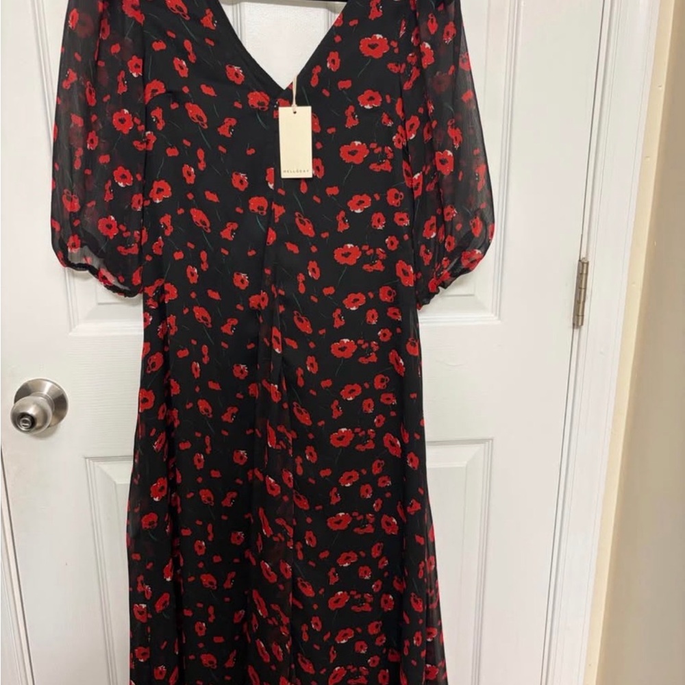 MELLODAY Black Dress with Red Floral Pattern